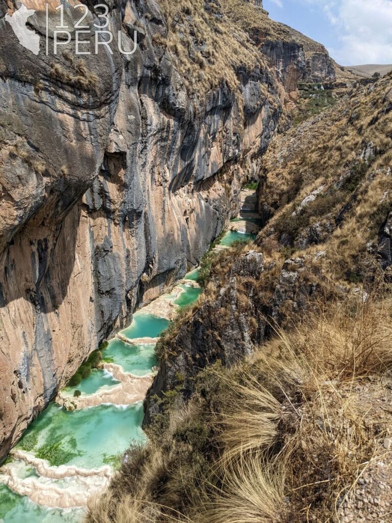 Aguas Turquesas de Millpu, Ayacucho - Perú