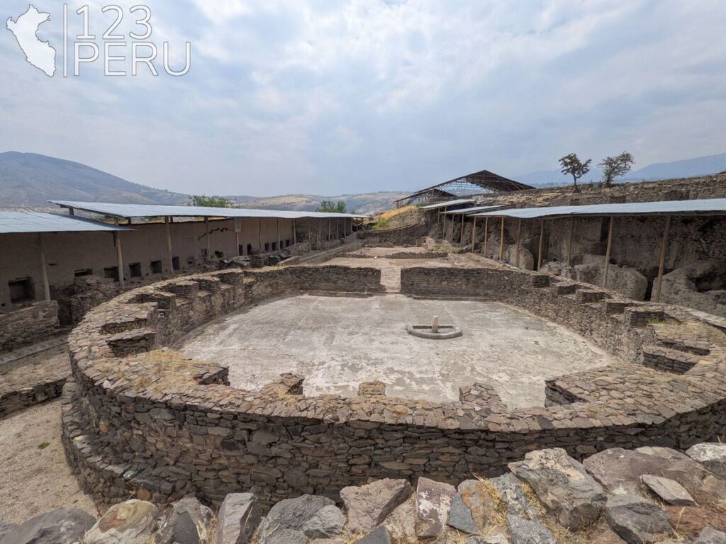 Templo de la Luna, Complejo Arqueológico Wari, Ayacucho
