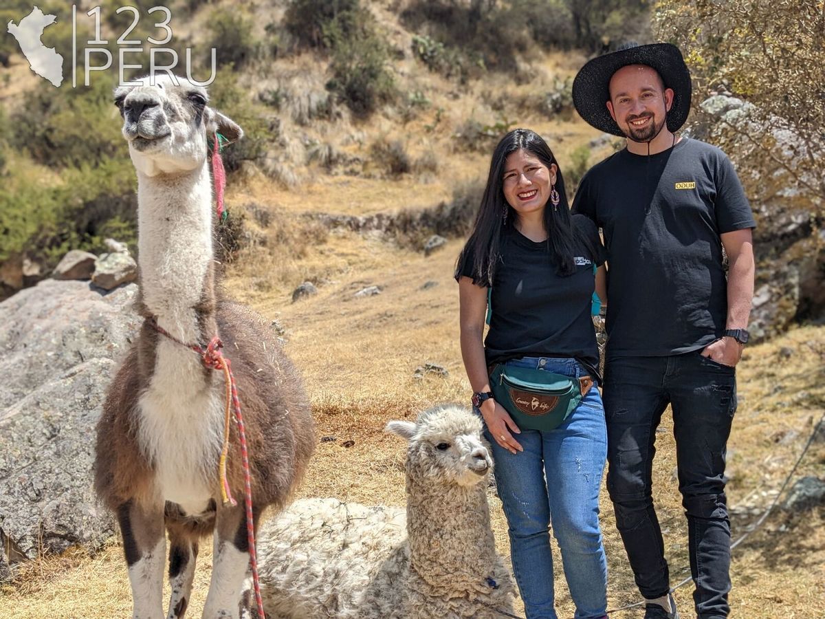 Valle del Complejo Arqueológico de Intihuatana, Ayacucho